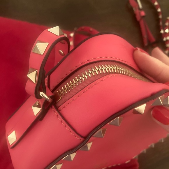 Valentino Rockstud camera bag - Picture 9 of 10